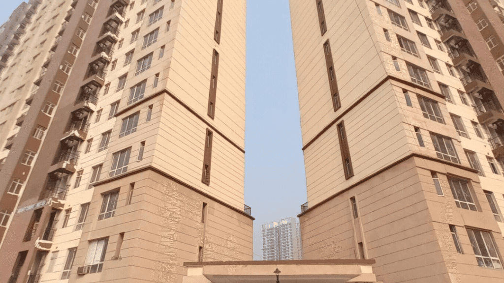 Knight court (1) Knight Court 1 1 Edited 1024x576